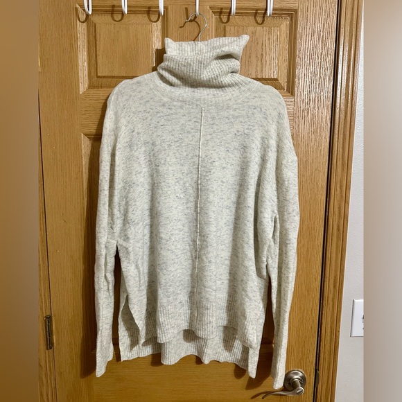 Athleta Sweaters - Athleta Soft Gray Turtleneck Sweater